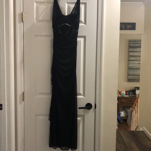 Cache Long Black Halter Evening Gown - Picture 2 of 4